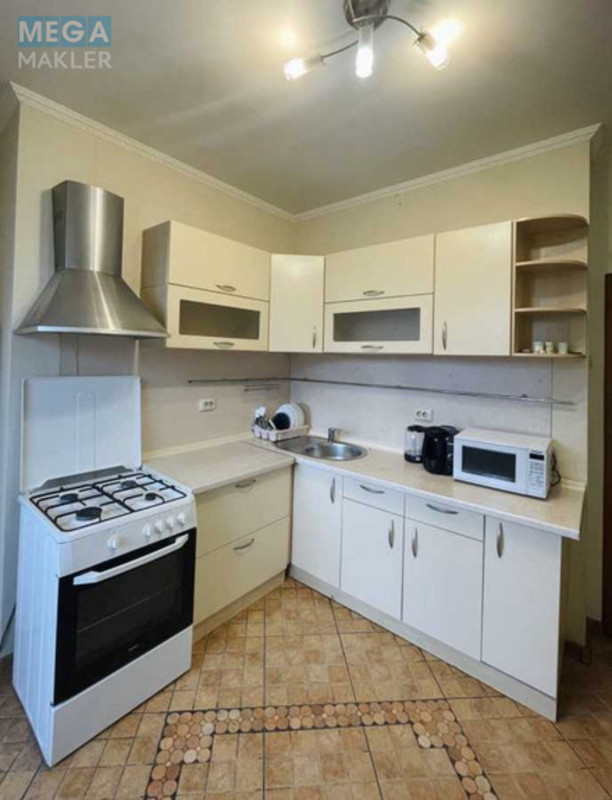 Продаж 4 кімнатної квартири (90/68/8), 6 пов. 6 пов. будинку, <a class="location-link" href="/kiev/" title="Недвижимость Київ">Київ</a>, <a class="location-link" href="/kiev/shevchenkovskij/" title="Недвижимость Шевченківський район">Шевченківський р-н</a>, Тараса Шевченко бульв., 58 (изображение 3)