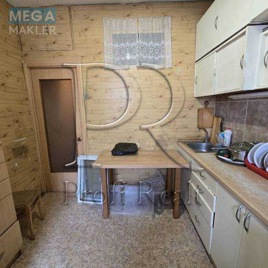 Продаж 3 кімнатної квартири (81/50/7), 8 пов. 9 пов. будинку, <a class="location-link" href="/kiev/" title="Недвижимость Київ">Київ</a>, <a class="location-link" href="/kiev/solomenskij/" title="Недвижимость Солом'янський район">Солом'янський р-н</a>, Липківського Василя Митрополита вулиця, 37 (изображение 3)