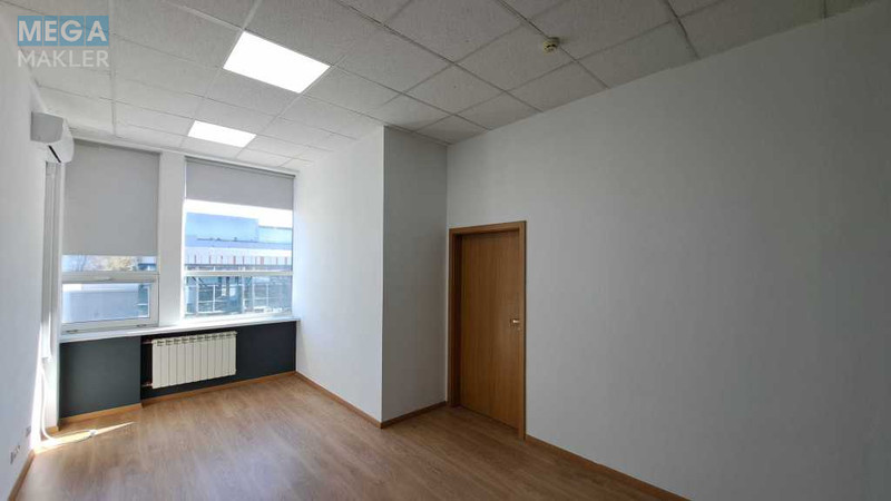 Оренда комерційної нерухомості, 66&nbsp;кв.м, под офис, <a class="location-link" href="/kiev/" title="Недвижимость Київ">Київ</a>, <a class="location-link" href="/kiev/dneprovskij/" title="Недвижимость Дніпровський район">Дніпровський р-н</a>, Евгения Сверстюка ул., 11Б (изображение 5)