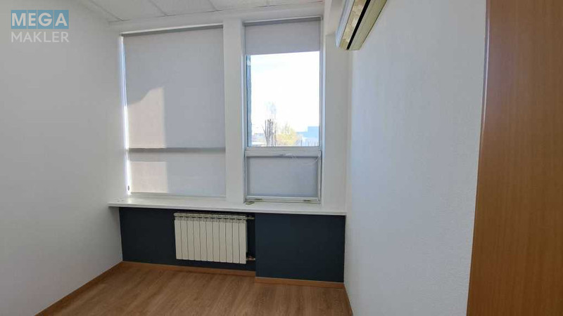 Оренда комерційної нерухомості, 66&nbsp;кв.м, под офис, <a class="location-link" href="/kiev/" title="Недвижимость Київ">Київ</a>, <a class="location-link" href="/kiev/dneprovskij/" title="Недвижимость Дніпровський район">Дніпровський р-н</a>, Евгения Сверстюка ул., 11Б (изображение 7)