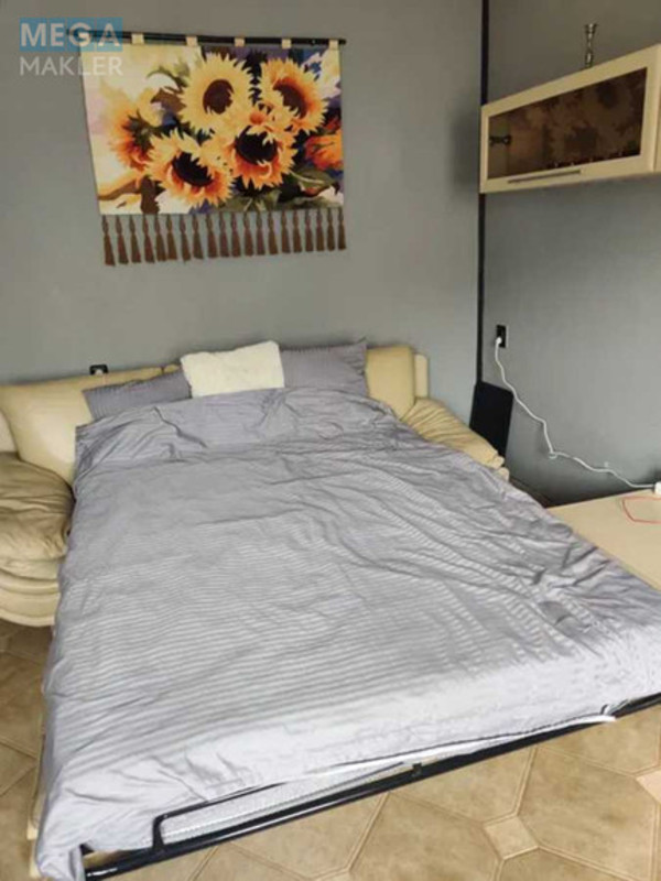 Оренда 1 кімнатної квартири, <a class="location-link" href="/kiev/" title="Недвижимость Київ">Київ</a>, <a class="location-link" href="/kiev/solomenskij/" title="Недвижимость Солом'янський район">Солом'янський р-н</a>, Андрія Головка вул., 12 (изображение 2)