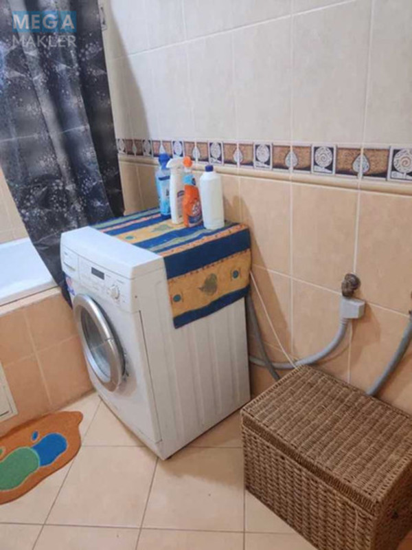 Оренда 1 кімнатної квартири, <a class="location-link" href="/kiev/" title="Недвижимость Київ">Київ</a>, <a class="location-link" href="/kiev/solomenskij/" title="Недвижимость Солом'янський район">Солом'янський р-н</a>, Андрія Головка вул., 12 (изображение 5)