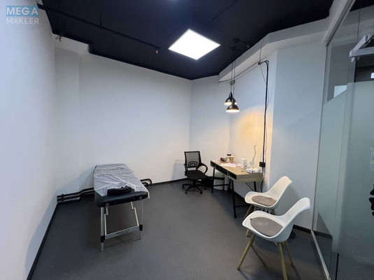 Продаж комерційної нерухомості, 153,40&nbsp;кв.м, под офис, <a class="location-link" href="/kiev/" title="Недвижимость Київ">Київ</a>, <a class="location-link" href="/kiev/solomenskij/" title="Недвижимость Солом'янський район">Солом'янський р-н</a>, Кудряшова ул., 18А (изображение 6)