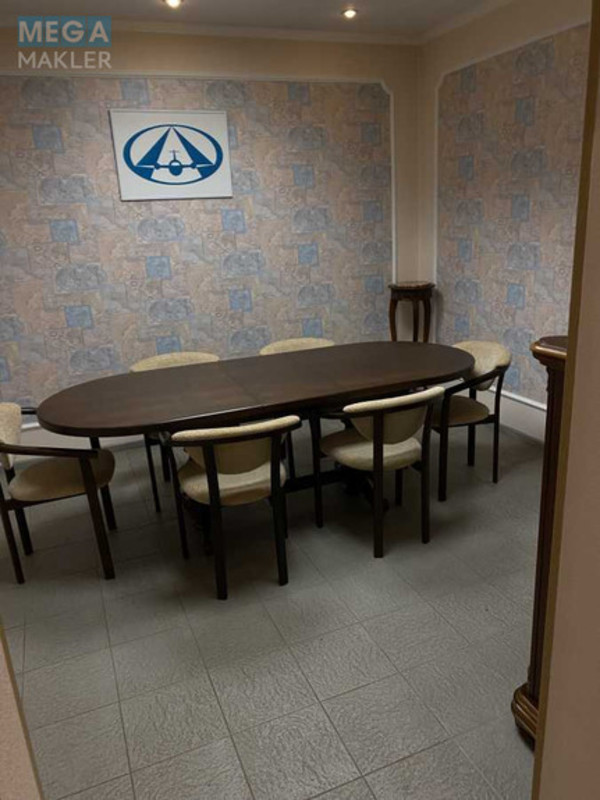 Оренда комерційної нерухомості, 300&nbsp;кв.м, под офис, <a class="location-link" href="/kiev/" title="Недвижимость Київ">Київ</a>, <a class="location-link" href="/kiev/svyatoshinskij/" title="Недвижимость Святошинський район">Святошинський р-н</a>, Рубежівський пров., 20 (изображение 4)