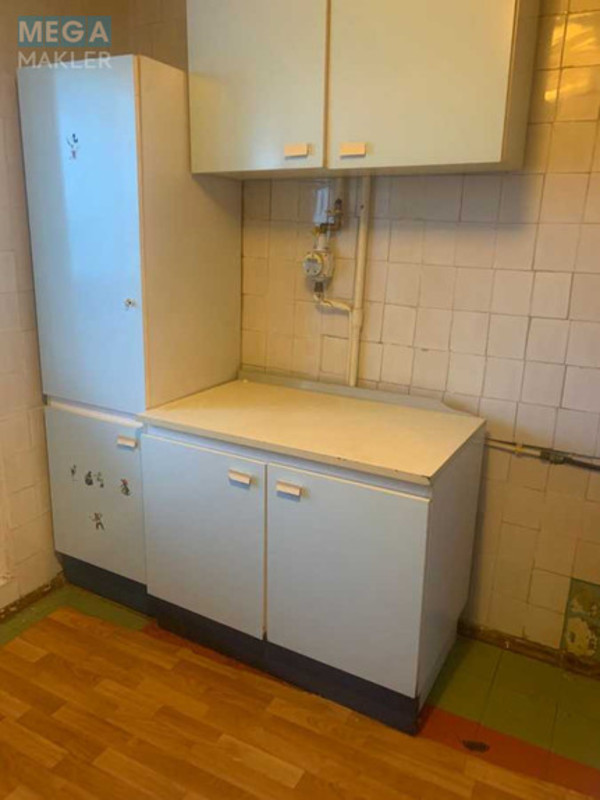 Оренда 2 кімнатної квартири, <a class="location-link" href="/kiev/" title="Недвижимость Київ">Київ</a>, <a class="location-link" href="/kiev/solomenskij/" title="Недвижимость Солом'янський район">Солом'янський р-н</a>, Металлистов пер., 1 (изображение 4)