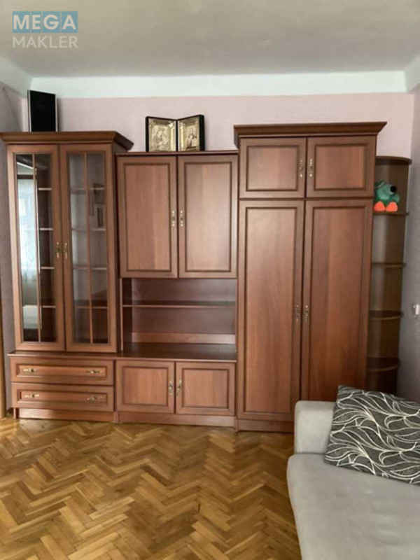 Оренда 2 кімнатної квартири, <a class="location-link" href="/kiev/" title="Недвижимость Київ">Київ</a>, <a class="location-link" href="/kiev/solomenskij/" title="Недвижимость Солом'янський район">Солом'янський р-н</a>, Златопольская ул., 4 (изображение 8)