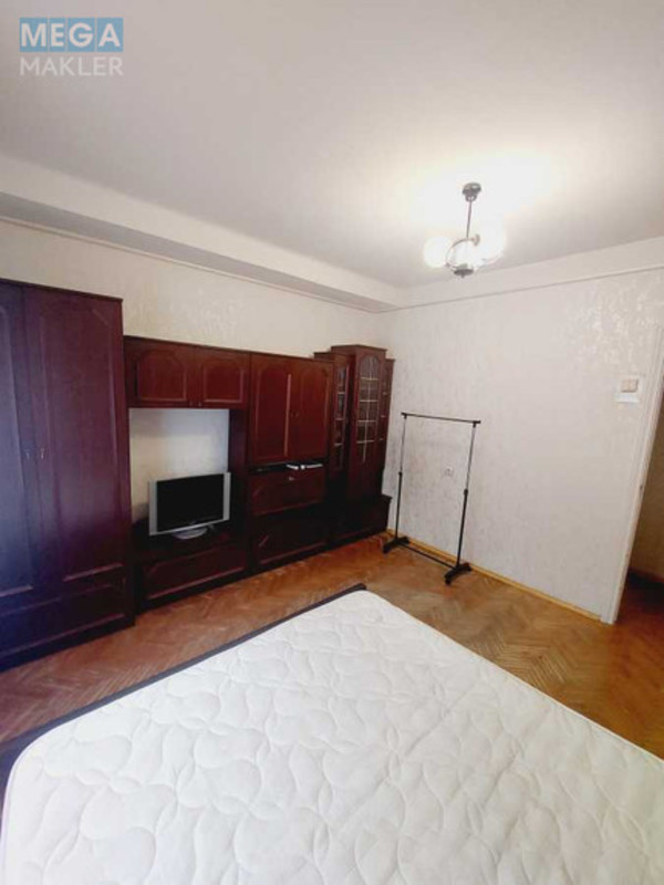 Оренда 2 кімнатної квартири, <a class="location-link" href="/kiev/" title="Недвижимость Київ">Київ</a>, <a class="location-link" href="/kiev/pecherskij/" title="Недвижимость Печерський район">Печерський р-н</a>, Академика Филатова ул., 1/22 (изображение 2)