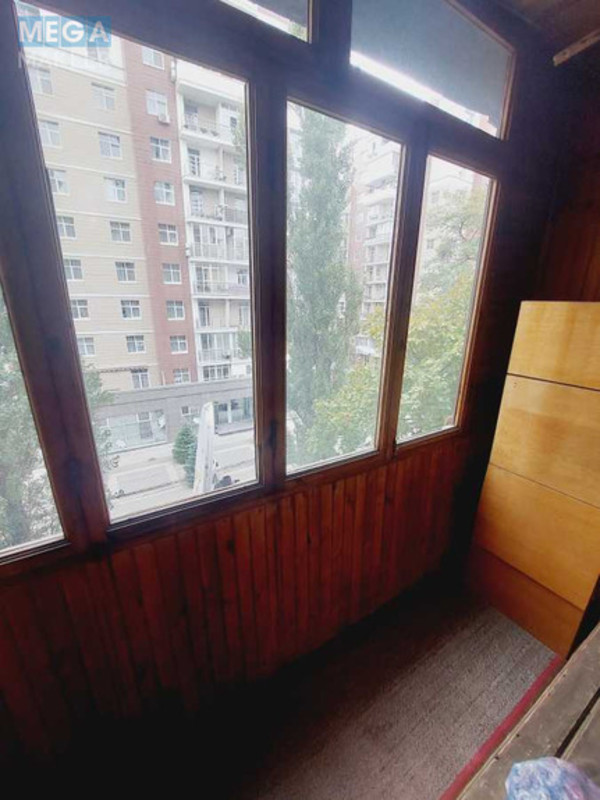 Оренда 2 кімнатної квартири, <a class="location-link" href="/kiev/" title="Недвижимость Київ">Київ</a>, <a class="location-link" href="/kiev/pecherskij/" title="Недвижимость Печерський район">Печерський р-н</a>, Академика Филатова ул., 1/22 (изображение 11)