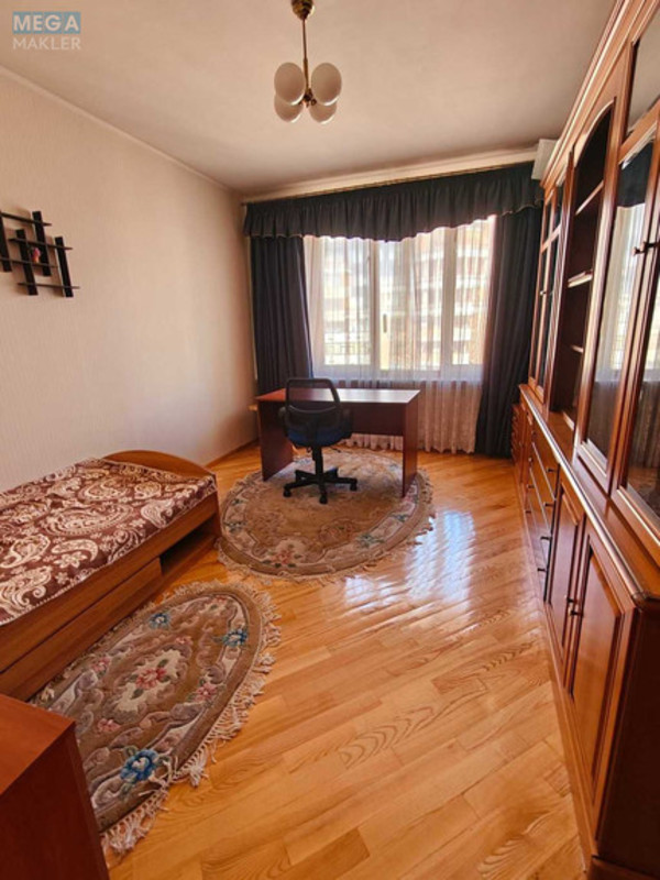 Оренда 3 кімнатної квартири, <a class="location-link" href="/kiev/" title="Недвижимость Київ">Київ</a>, <a class="location-link" href="/kiev/pecherskij/" title="Недвижимость Печерський район">Печерський р-н</a>, Лесі Українки бульв., 21а (изображение 13)