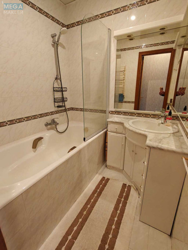 Оренда 3 кімнатної квартири, <a class="location-link" href="/kiev/" title="Недвижимость Київ">Київ</a>, <a class="location-link" href="/kiev/pecherskij/" title="Недвижимость Печерський район">Печерський р-н</a>, Лесі Українки бульв., 21а (изображение 15)