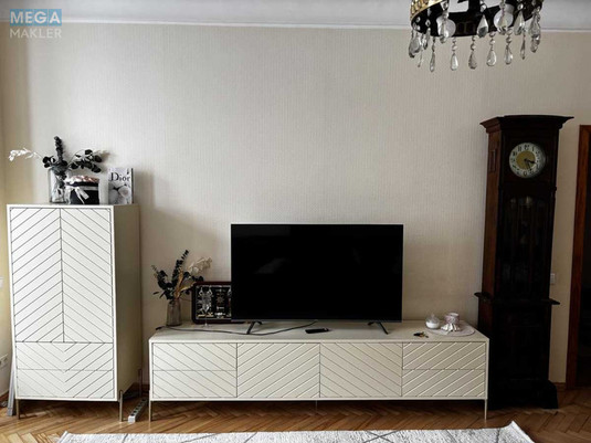 Оренда 2 кімнатної квартири, <a class="location-link" href="/kiev/" title="Недвижимость Київ">Київ</a>, <a class="location-link" href="/kiev/pecherskij/" title="Недвижимость Печерський район">Печерський р-н</a>, Кропивницкого ул., 18 (изображение 4)