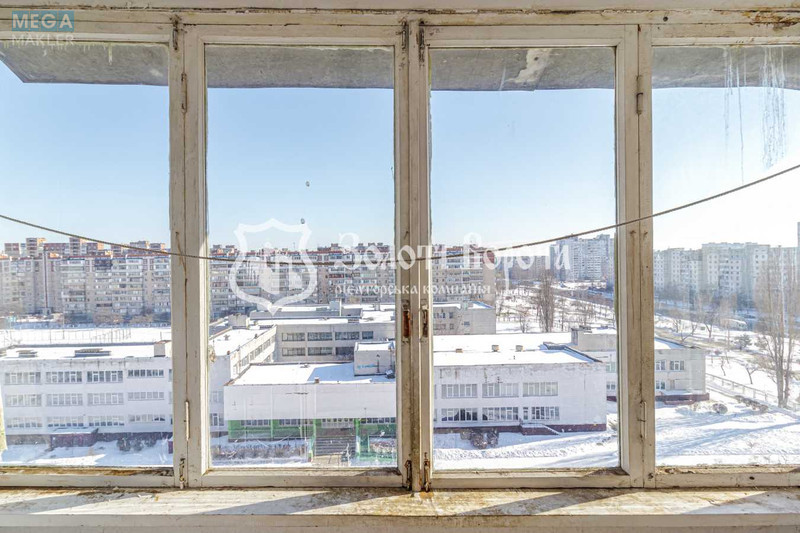 Продаж 1 кімнатної квартири (39/18/10), 9 пов. 10 пов. будинку, <a class="location-link" href="/kiev/" title="Недвижимость Київ">Київ</a>, <a class="location-link" href="/kiev/desnyanskij/" title="Недвижимость Деснянський район">Деснянський р-н</a>, Сержа Лифаря вул., 16 (изображение 4)