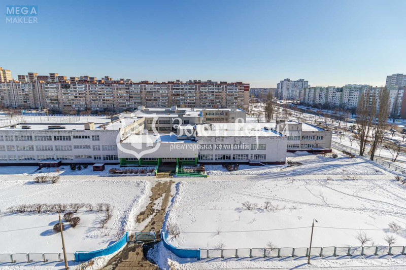 Продаж 1 кімнатної квартири (39/18/10), 9 пов. 10 пов. будинку, <a class="location-link" href="/kiev/" title="Недвижимость Київ">Київ</a>, <a class="location-link" href="/kiev/desnyanskij/" title="Недвижимость Деснянський район">Деснянський р-н</a>, Сержа Лифаря вул., 16 (изображение 15)