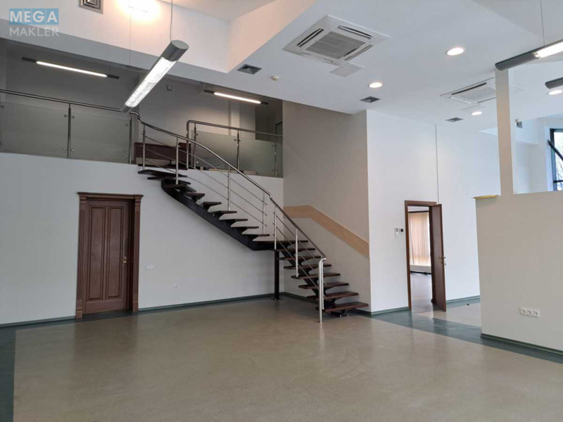 Оренда комерційної нерухомості, 900&nbsp;кв.м, под офис, <a class="location-link" href="/kiev/" title="Недвижимость Київ">Київ</a>, <a class="location-link" href="/kiev/pecherskij/" title="Недвижимость Печерський район">Печерський р-н</a>, Лейпцизька вул., 3А (изображение 7)