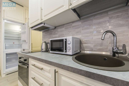 Оренда 1 кімнатної квартири, <a class="location-link" href="/kiev/" title="Недвижимость Київ">Київ</a>, <a class="location-link" href="/kiev/dneprovskij/" title="Недвижимость Дніпровський район">Дніпровський р-н</a>, Соборности просп., 17/2 (изображение 8)