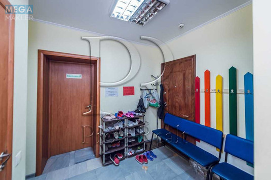 Продаж окремої будівлі/побудови, 150&nbsp;кв.м, <a class="location-link" href="/kiev/" title="Недвижимость Київ">Київ</a>, <a class="location-link" href="/kiev/shevchenkovskij/" title="Недвижимость Шевченківський район">Шевченківський р-н</a>, Салютна вул., 1Б (изображение 12)