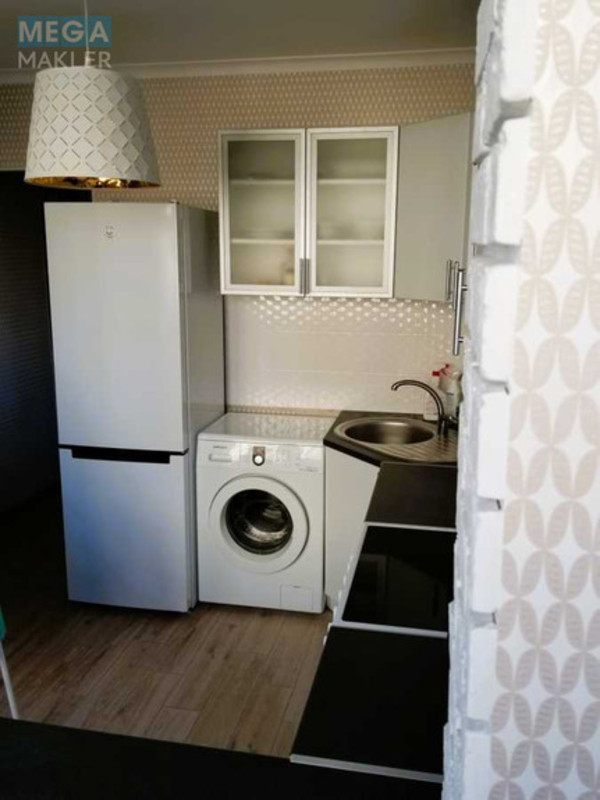 Оренда 1 кімнатної квартири, <a class="location-link" href="/kiev/" title="Недвижимость Київ">Київ</a>, <a class="location-link" href="/kiev/solomenskij/" title="Недвижимость Солом'янський район">Солом'янський р-н</a>, Митрополита Василя Липківського вул., 28 (изображение 6)