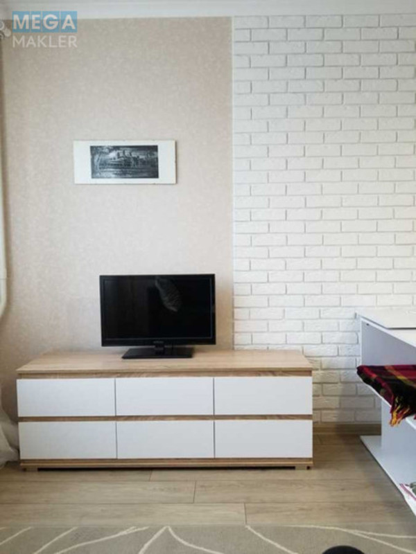 Оренда 1 кімнатної квартири, <a class="location-link" href="/kiev/" title="Недвижимость Київ">Київ</a>, <a class="location-link" href="/kiev/solomenskij/" title="Недвижимость Солом'янський район">Солом'янський р-н</a>, Митрополита Василя Липківського вул., 28 (изображение 15)