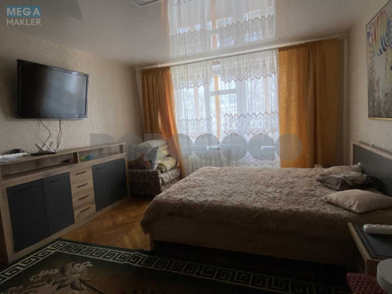 Оренда 1 кімнатної квартири, <a class="location-link" href="/kiev/" title="Недвижимость Київ">Київ</a>, <a class="location-link" href="/kiev/pecherskij/" title="Недвижимость Печерський район">Печерський р-н</a>, Дружби Народів бульв., 10а (изображение 3)