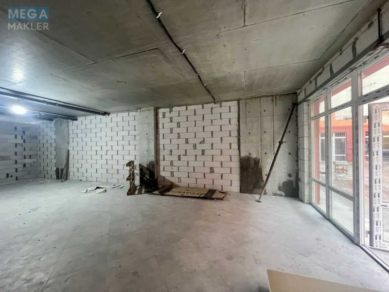Продаж комерційної нерухомості, 65&nbsp;кв.м, под магазин, <a class="location-link" href="/kiev/" title="Недвижимость Київ">Київ</a>, <a class="location-link" href="/kiev/shevchenkovskij/" title="Недвижимость Шевченківський район">Шевченківський р-н</a>, Глубочицкая ул., 17 (изображение 2)