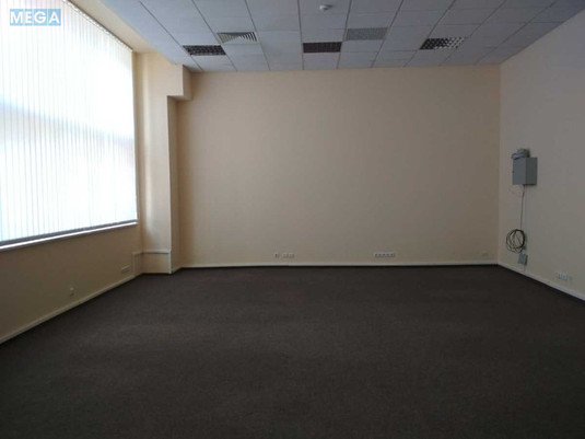 Оренда комерційної нерухомості, 76&nbsp;кв.м, под офис, <a class="location-link" href="/kiev/" title="Недвижимость Київ">Київ</a>, <a class="location-link" href="/kiev/shevchenkovskij/" title="Недвижимость Шевченківський район">Шевченківський р-н</a>, Шолуденка вул., 3 (изображение 4)