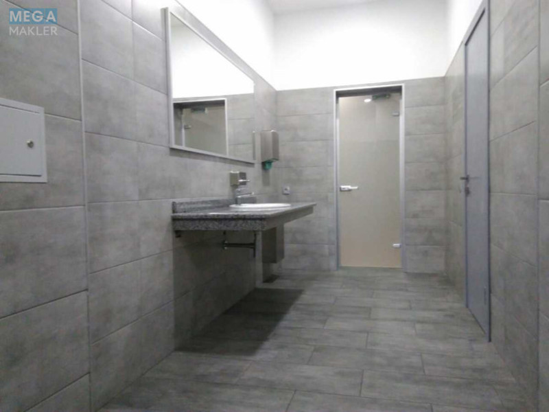 Оренда комерційної нерухомості, 76&nbsp;кв.м, под офис, <a class="location-link" href="/kiev/" title="Недвижимость Київ">Київ</a>, <a class="location-link" href="/kiev/shevchenkovskij/" title="Недвижимость Шевченківський район">Шевченківський р-н</a>, Шолуденка вул., 3 (изображение 6)