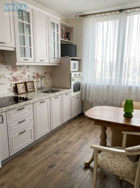 Продаж 1 кімнатної квартири (42,4/18/11), 11 пов. 16 пов. будинку, <a class="location-link" href="/kiev/" title="Недвижимость Київ">Київ</a>, <a class="location-link" href="/kiev/goloseevskij/" title="Недвижимость Голосіївський район">Голосіївський р-н</a>, Михайла Ломоносова вул., 46/1 (изображение 4)