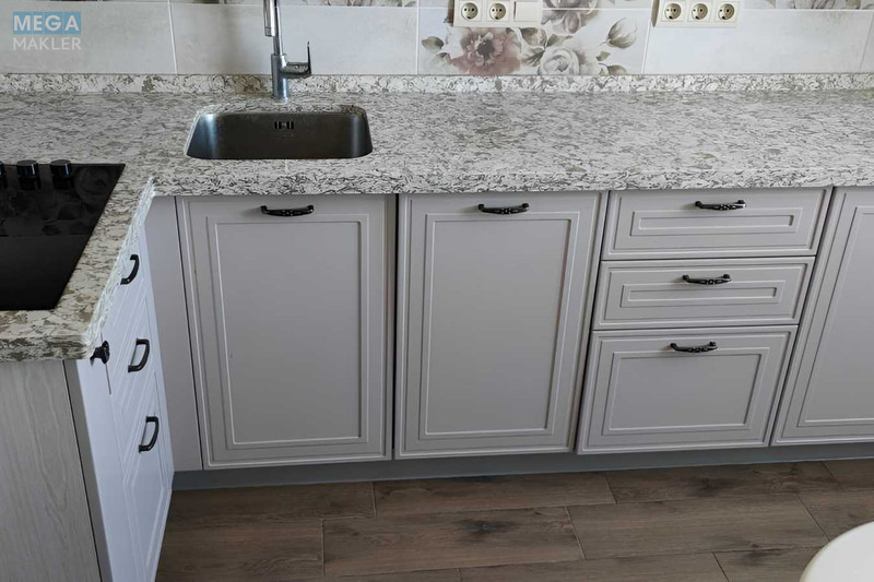 Продаж 1 кімнатної квартири (42,4/18/11), 11 пов. 16 пов. будинку, <a class="location-link" href="/kiev/" title="Недвижимость Київ">Київ</a>, <a class="location-link" href="/kiev/goloseevskij/" title="Недвижимость Голосіївський район">Голосіївський р-н</a>, Михайла Ломоносова вул., 46/1 (изображение 5)