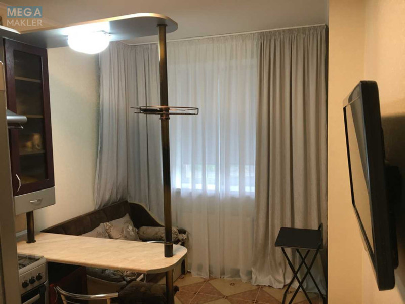 Продаж 1 кімнатної квартири (40/16/10), 4 пов. 10 пов. будинку, <a class="location-link" href="/sofievskaya-borshagovka/" title="Недвижимость Софіївська Борщагівка">Софіївська Борщагівка</a>, Соборна, 46 (изображение 8)