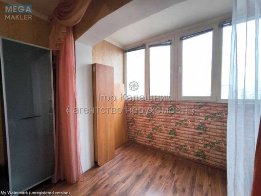 Продаж 3 кімнатної квартири (72/42/8), 10 пов. 16 пов. будинку, <a class="location-link" href="/kiev/" title="Недвижимость Київ">Київ</a>, <a class="location-link" href="/kiev/darnickij/" title="Недвижимость Дарницький район">Дарницький р-н</a>, Юрія Литвинського вул., 42/15 (изображение 5)