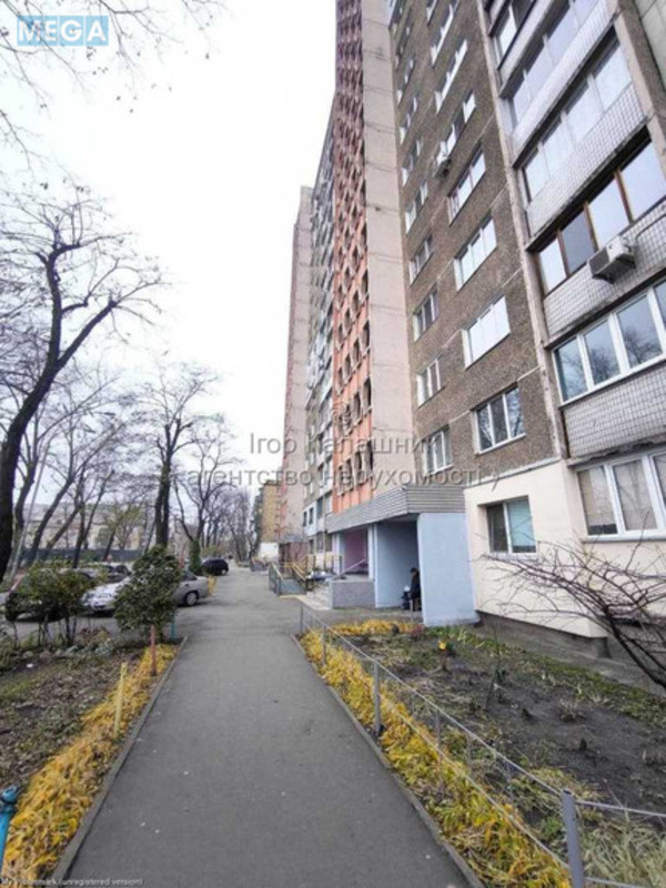 Продаж 3 кімнатної квартири (72/42/8), 10 пов. 16 пов. будинку, <a class="location-link" href="/kiev/" title="Недвижимость Київ">Київ</a>, <a class="location-link" href="/kiev/darnickij/" title="Недвижимость Дарницький район">Дарницький р-н</a>, Юрія Литвинського вул., 42/15 (изображение 24)