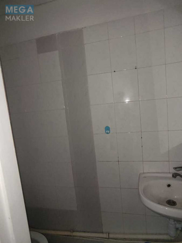 Оренда комерційної нерухомості, 50&nbsp;кв.м, под офис, <a class="location-link" href="/kiev/" title="Недвижимость Київ">Київ</a>, <a class="location-link" href="/kiev/solomenskij/" title="Недвижимость Солом'янський район">Солом'янський р-н</a>, Чоколовский бульв., 10 (изображение 3)