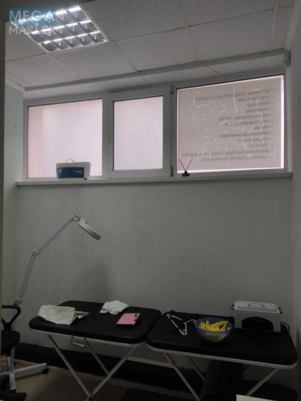 Оренда комерційної нерухомості, 50&nbsp;кв.м, под офис, <a class="location-link" href="/kiev/" title="Недвижимость Київ">Київ</a>, <a class="location-link" href="/kiev/solomenskij/" title="Недвижимость Солом'янський район">Солом'янський р-н</a>, Чоколовский бульв., 10 (изображение 4)