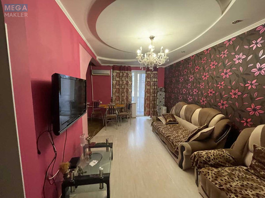 Продаж 2 кімнатної квартири (39/29/6), 5 пов. 5 пов. будинку, <a class="location-link" href="/kiev/" title="Недвижимость Київ">Київ</a>, <a class="location-link" href="/kiev/pecherskij/" title="Недвижимость Печерський район">Печерський р-н</a>, Генерала Алмазова вул., 9 (изображение 2)