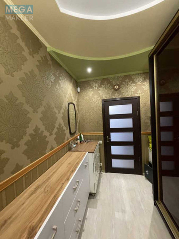 Продаж 2 кімнатної квартири (39/29/6), 5 пов. 5 пов. будинку, <a class="location-link" href="/kiev/" title="Недвижимость Київ">Київ</a>, <a class="location-link" href="/kiev/pecherskij/" title="Недвижимость Печерський район">Печерський р-н</a>, Генерала Алмазова вул., 9 (изображение 10)