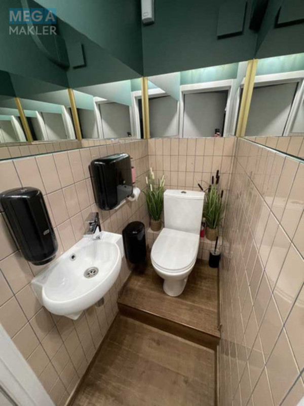 Оренда комерційної нерухомості, 50&nbsp;кв.м, <a class="location-link" href="/kiev/" title="Недвижимость Київ">Київ</a>, <a class="location-link" href="/kiev/pecherskij/" title="Недвижимость Печерський район">Печерський р-н</a>, Шовковична вул., 48 (изображение 11)