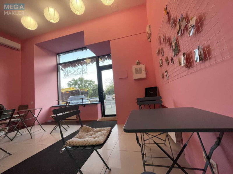 Продаж комерційної нерухомості, 37&nbsp;кв.м, под магазин, <a class="location-link" href="/kiev/" title="Недвижимость Київ">Київ</a>, <a class="location-link" href="/kiev/goloseevskij/" title="Недвижимость Голосіївський район">Голосіївський р-н</a>, Саксаганського вул., 58 (изображение 5)