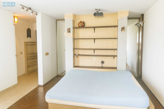 Оренда 1 кімнатної квартири, <a class="location-link" href="/kiev/" title="Недвижимость Київ">Київ</a>, <a class="location-link" href="/kiev/solomenskij/" title="Недвижимость Солом'янський район">Солом'янський р-н</a>, Братів Зерових вул., 2а (изображение 2)