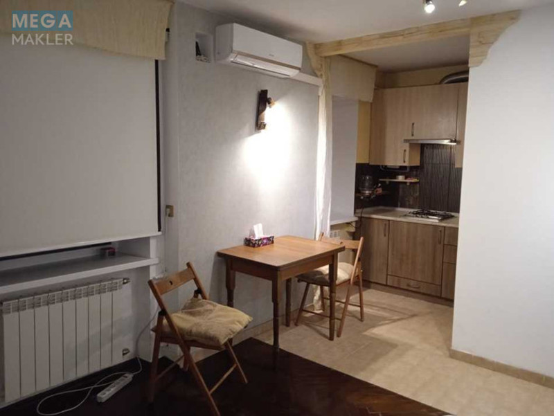 Оренда 1 кімнатної квартири, <a class="location-link" href="/kiev/" title="Недвижимость Київ">Київ</a>, <a class="location-link" href="/kiev/solomenskij/" title="Недвижимость Солом'янський район">Солом'янський р-н</a>, Братів Зерових вул., 2а (изображение 4)