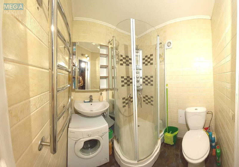 Оренда 1 кімнатної квартири, <a class="location-link" href="/kiev/" title="Недвижимость Київ">Київ</a>, <a class="location-link" href="/kiev/solomenskij/" title="Недвижимость Солом'янський район">Солом'янський р-н</a>, Братів Зерових вул., 2а (изображение 10)