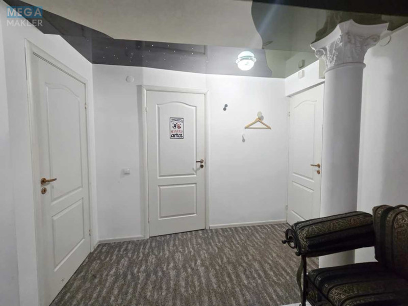 Оренда комерційної нерухомості, 30&nbsp;кв.м, под офис, <a class="location-link" href="/kiev/" title="Недвижимость Київ">Київ</a>, <a class="location-link" href="/kiev/pecherskij/" title="Недвижимость Печерський район">Печерський р-н</a>, Кловський узвіз, 12 (изображение 8)