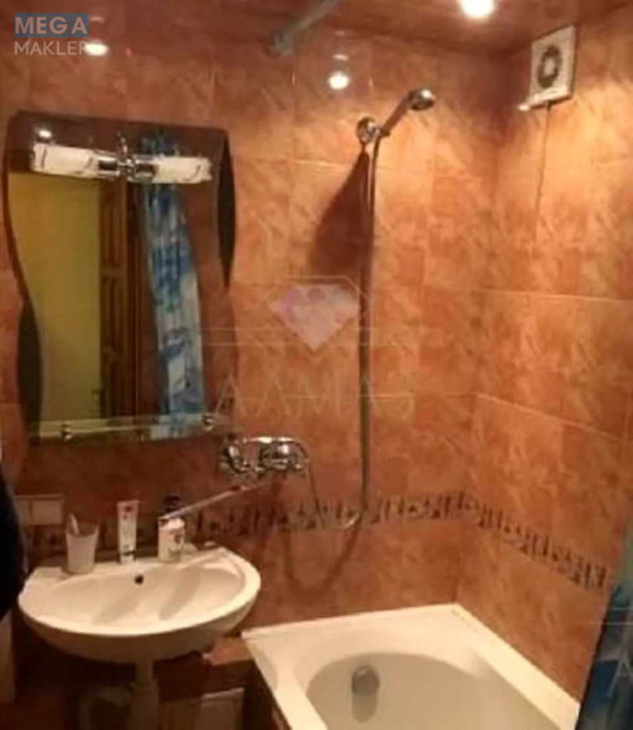 Продаж 2 кімнатної квартири (48/?/6), 1 пов. 9 пов. будинку, <a class="location-link" href="/kiev/" title="Недвижимость Київ">Київ</a>, <a class="location-link" href="/kiev/dneprovskij/" title="Недвижимость Дніпровський район">Дніпровський р-н</a>, Дніпровська наб., 9 (изображение 5)