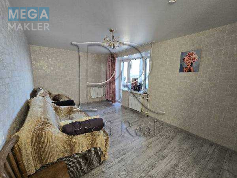 Продаж 2 кімнатної квартири (54/27/8), 8 пов. 9 пов. будинку, <a class="location-link" href="/kiev/" title="Недвижимость Київ">Київ</a>, <a class="location-link" href="/kiev/solomenskij/" title="Недвижимость Солом'янський район">Солом'янський р-н</a>, Лобановського Валерія проспект, 96 (изображение 5)