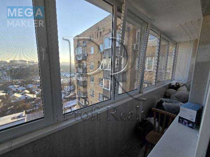 Продаж 2 кімнатної квартири (54/27/8), 8 пов. 9 пов. будинку, <a class="location-link" href="/kiev/" title="Недвижимость Київ">Київ</a>, <a class="location-link" href="/kiev/solomenskij/" title="Недвижимость Солом'янський район">Солом'янський р-н</a>, Лобановського Валерія проспект, 96 (изображение 6)