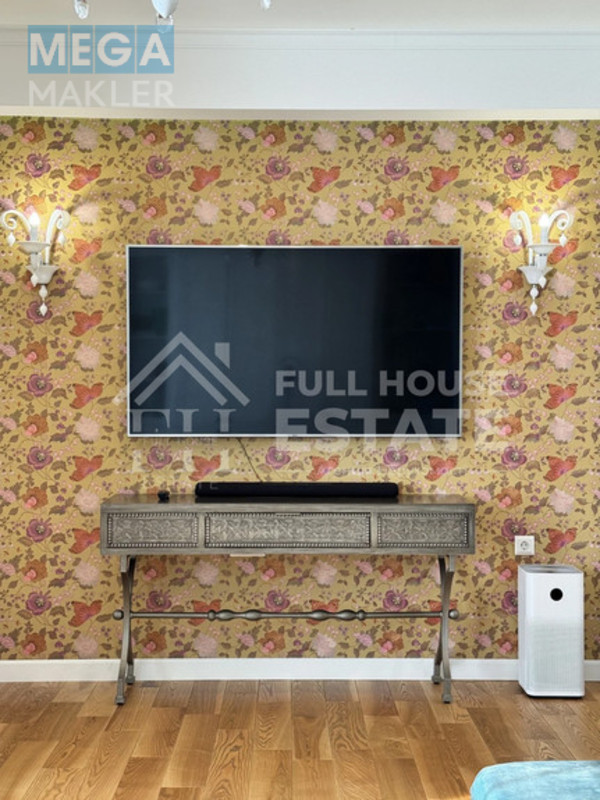 Оренда 3 кімнатної квартири, люкс, <a class="location-link" href="/kiev/" title="Недвижимость Київ">Київ</a>, <a class="location-link" href="/kiev/pecherskij/" title="Недвижимость Печерський район">Печерський р-н</a>, 37/1 Василя Тютюнника (Барбюса Анрі) вул. ( <img src="https://megamakler.com.ua/metro/0000ff.gif" alt="" class="metro" /> м. Дворец «Украина», 5 хв. ) (изображение 9)