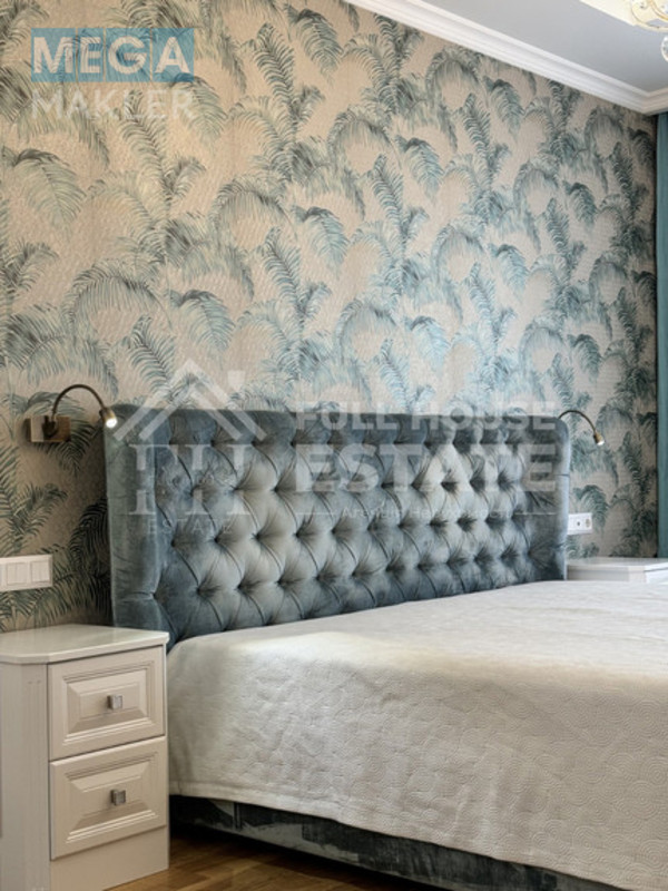 Оренда 3 кімнатної квартири, люкс, <a class="location-link" href="/kiev/" title="Недвижимость Київ">Київ</a>, <a class="location-link" href="/kiev/pecherskij/" title="Недвижимость Печерський район">Печерський р-н</a>, 37/1 Василя Тютюнника (Барбюса Анрі) вул. ( <img src="https://megamakler.com.ua/metro/0000ff.gif" alt="" class="metro" /> м. Дворец «Украина», 5 хв. ) (изображение 14)