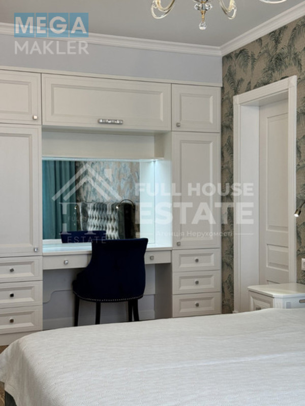 Оренда 3 кімнатної квартири, люкс, <a class="location-link" href="/kiev/" title="Недвижимость Київ">Київ</a>, <a class="location-link" href="/kiev/pecherskij/" title="Недвижимость Печерський район">Печерський р-н</a>, 37/1 Василя Тютюнника (Барбюса Анрі) вул. ( <img src="https://megamakler.com.ua/metro/0000ff.gif" alt="" class="metro" /> м. Дворец «Украина», 5 хв. ) (изображение 16)