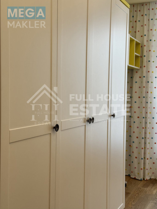 Оренда 3 кімнатної квартири, люкс, <a class="location-link" href="/kiev/" title="Недвижимость Київ">Київ</a>, <a class="location-link" href="/kiev/pecherskij/" title="Недвижимость Печерський район">Печерський р-н</a>, 37/1 Василя Тютюнника (Барбюса Анрі) вул. ( <img src="https://megamakler.com.ua/metro/0000ff.gif" alt="" class="metro" /> м. Дворец «Украина», 5 хв. ) (изображение 22)