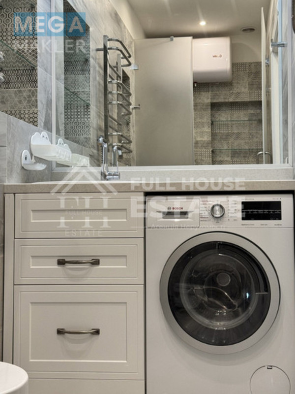 Оренда 3 кімнатної квартири, люкс, <a class="location-link" href="/kiev/" title="Недвижимость Київ">Київ</a>, <a class="location-link" href="/kiev/pecherskij/" title="Недвижимость Печерський район">Печерський р-н</a>, 37/1 Василя Тютюнника (Барбюса Анрі) вул. ( <img src="https://megamakler.com.ua/metro/0000ff.gif" alt="" class="metro" /> м. Дворец «Украина», 5 хв. ) (изображение 29)