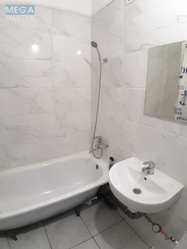 Оренда 1 кімнатної квартири, <a class="location-link" href="/kiev/" title="Недвижимость Київ">Київ</a>, <a class="location-link" href="/kiev/darnickij/" title="Недвижимость Дарницький район">Дарницький р-н</a>, Вишняковская ул., 5А (изображение 9)